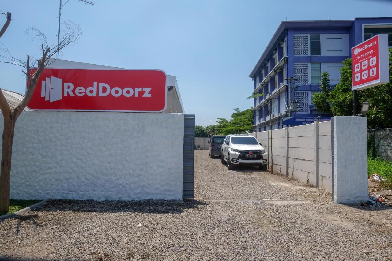Reddoorz Near Tugu Kartasura Hotel Sukoharjo Luaran gambar