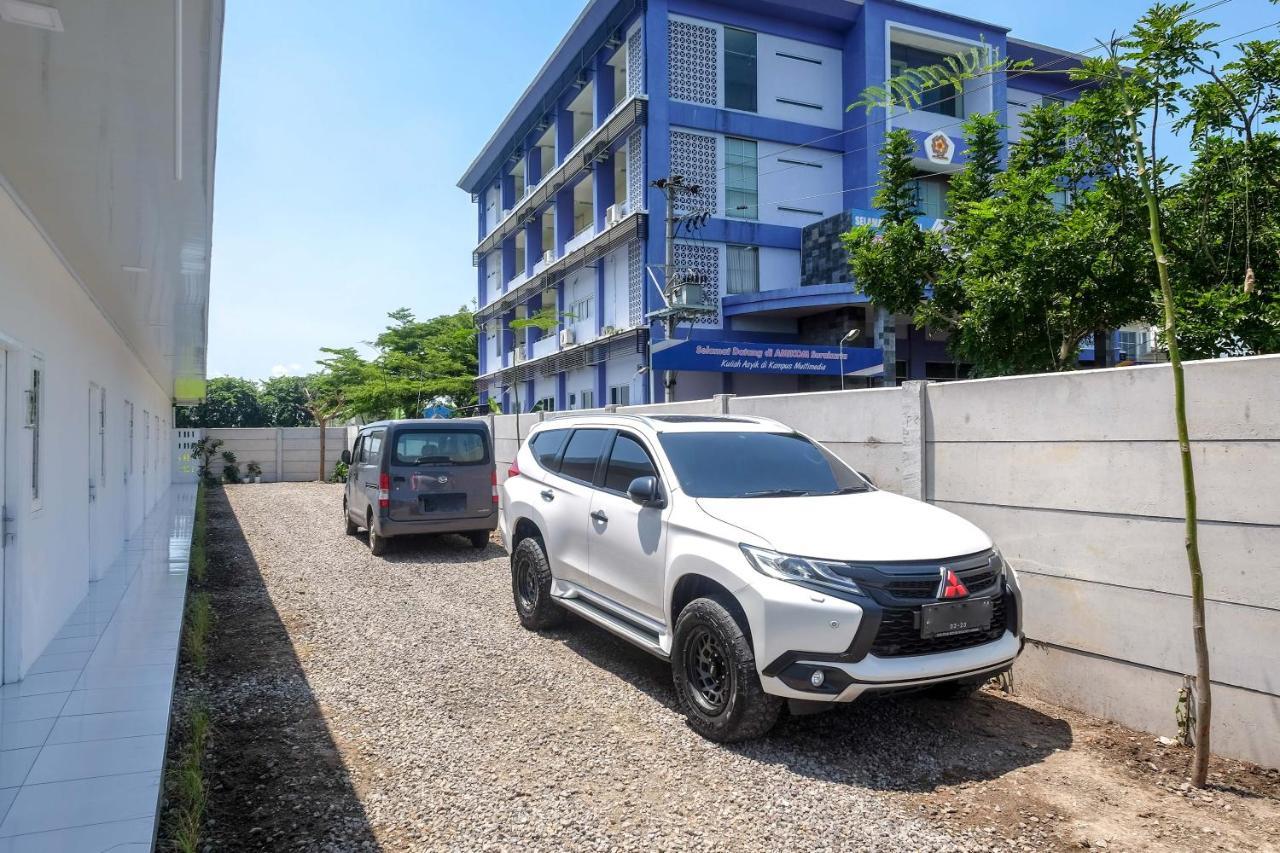 Reddoorz Near Tugu Kartasura Hotel Sukoharjo Luaran gambar
